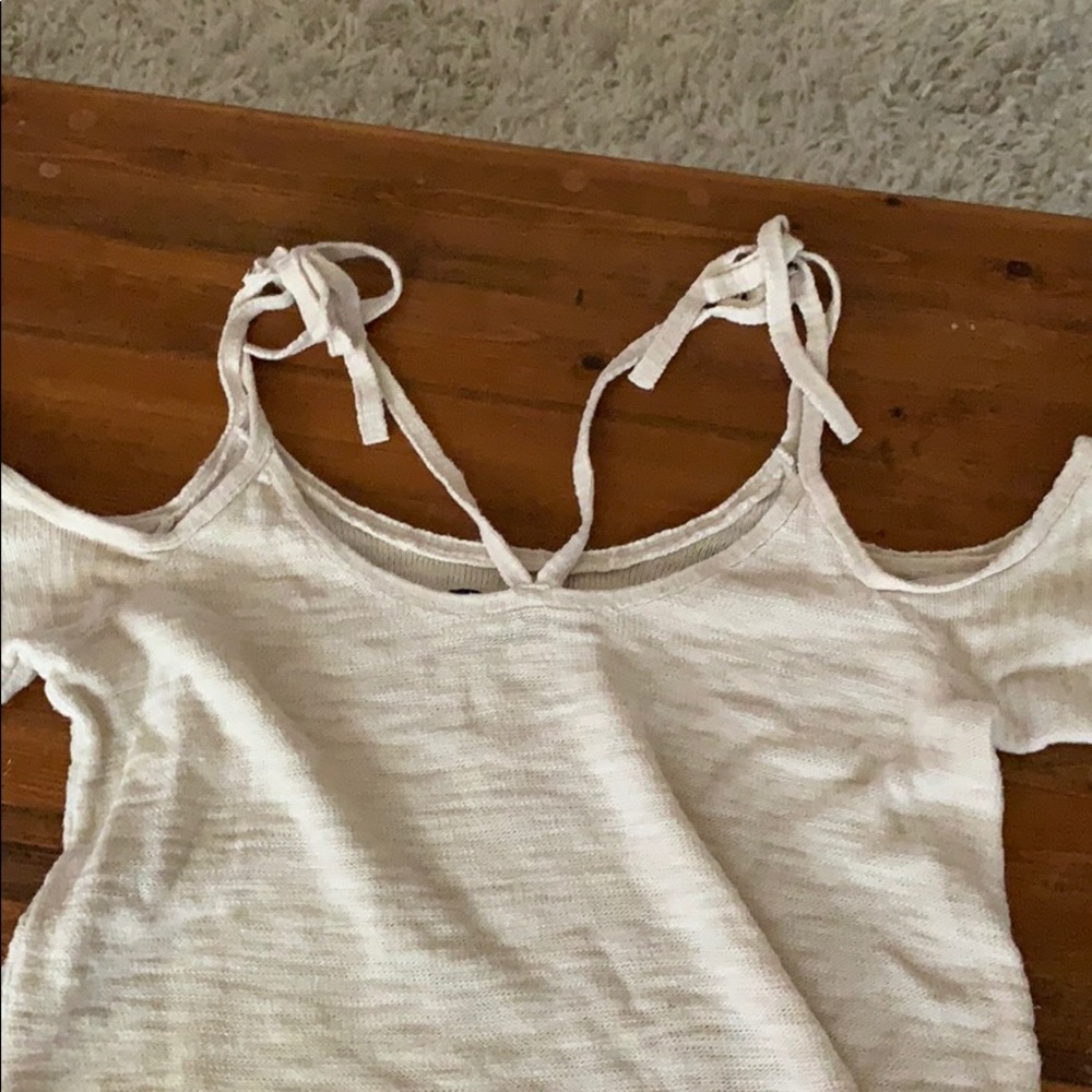 Cold shoulder top